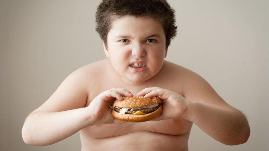 تغذیه کودک چاق